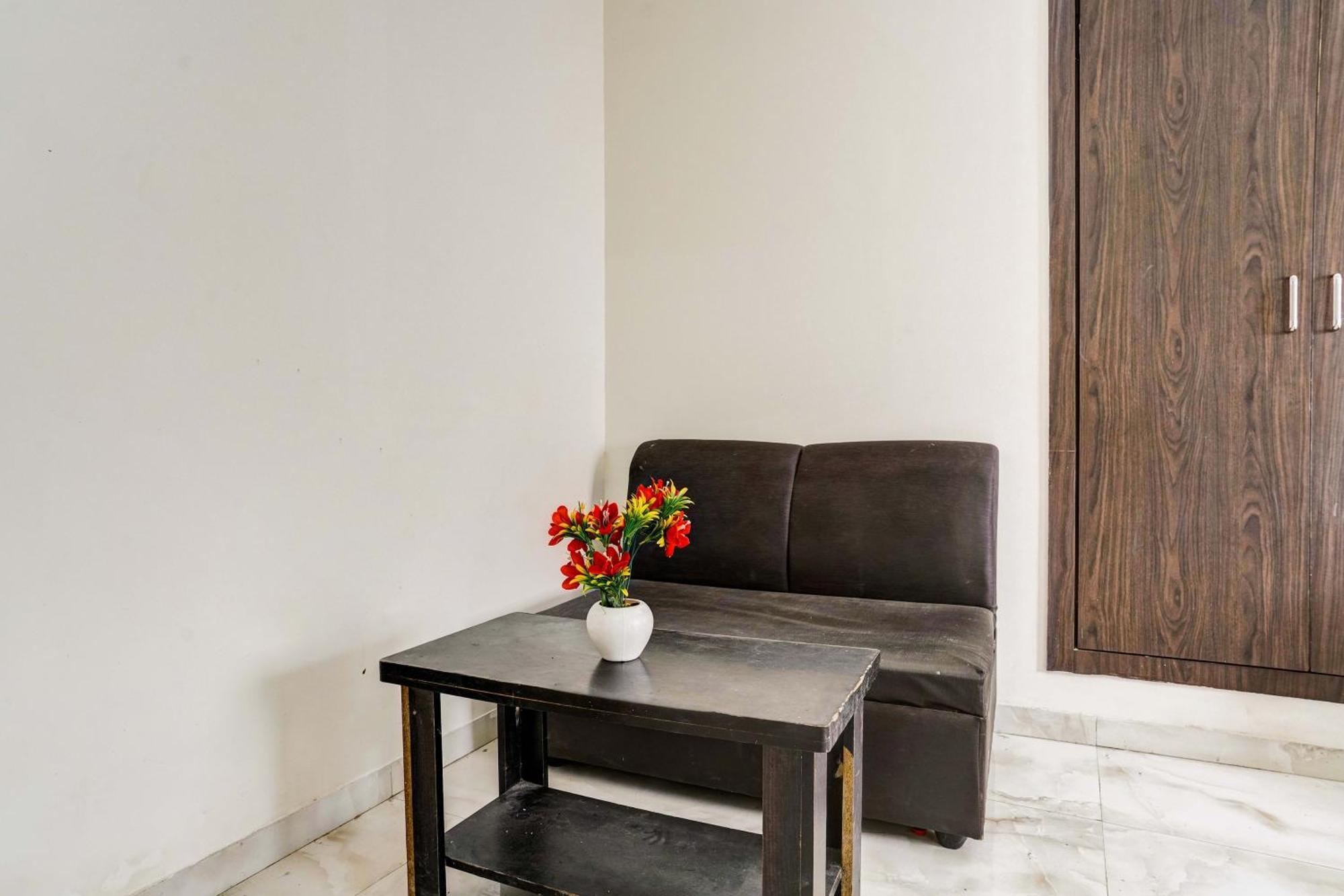 Super Hotel O Nashik Near Vijay Mamta Theatre Formerly Sahara Inn Exterior photo
