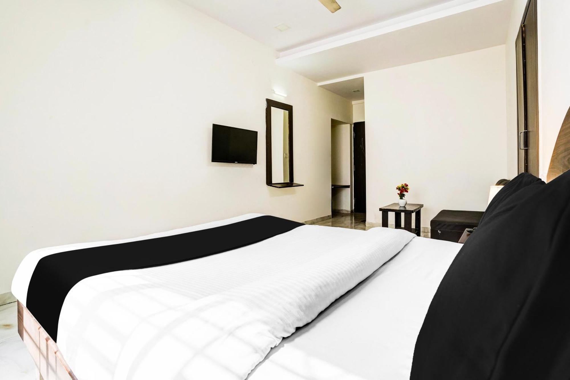 Super Hotel O Nashik Near Vijay Mamta Theatre Formerly Sahara Inn Exterior photo
